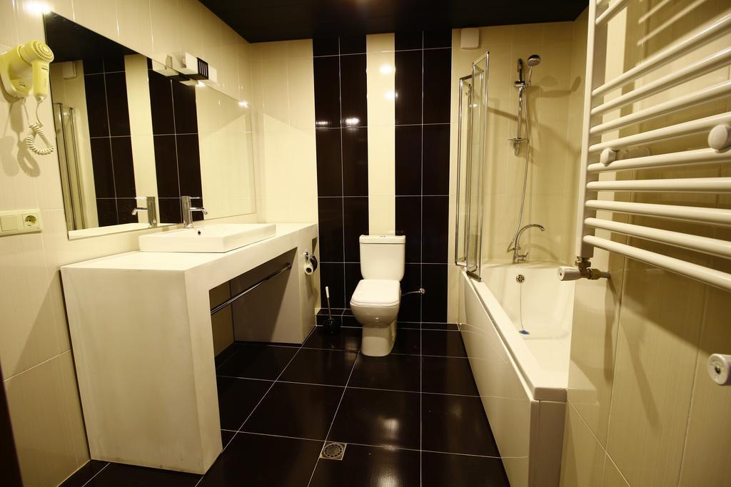 Sani Hotel Тбилиси Экстерьер фото