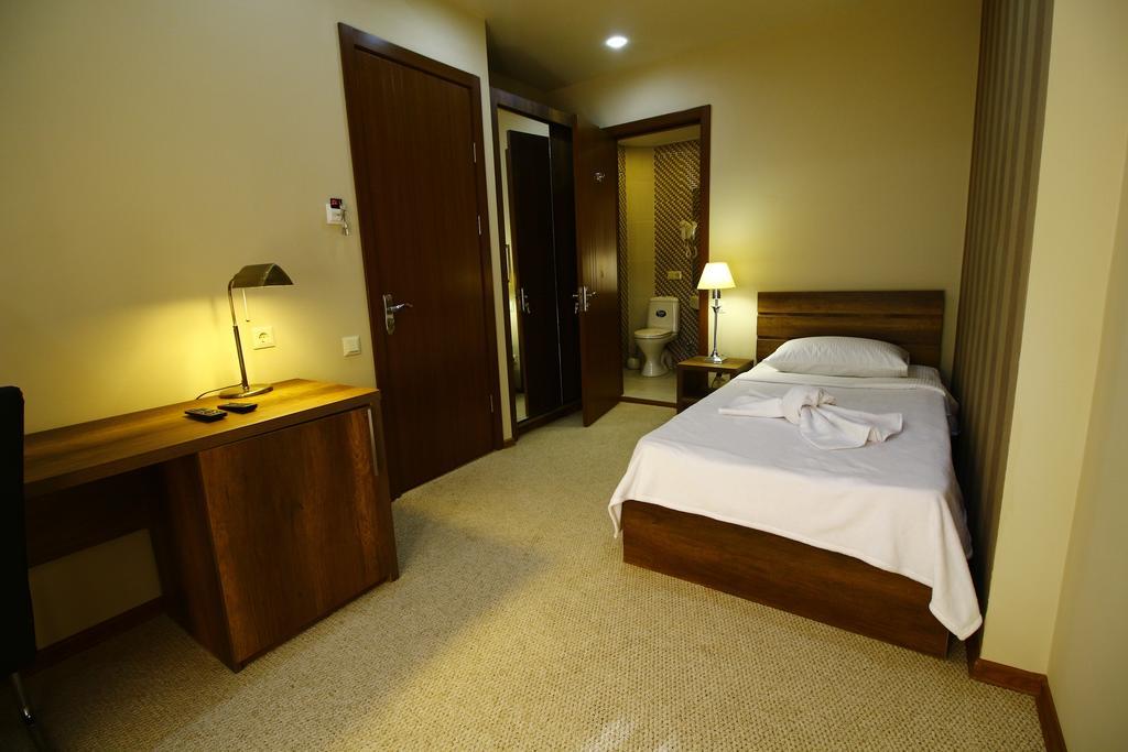 Sani Hotel Тбилиси Экстерьер фото