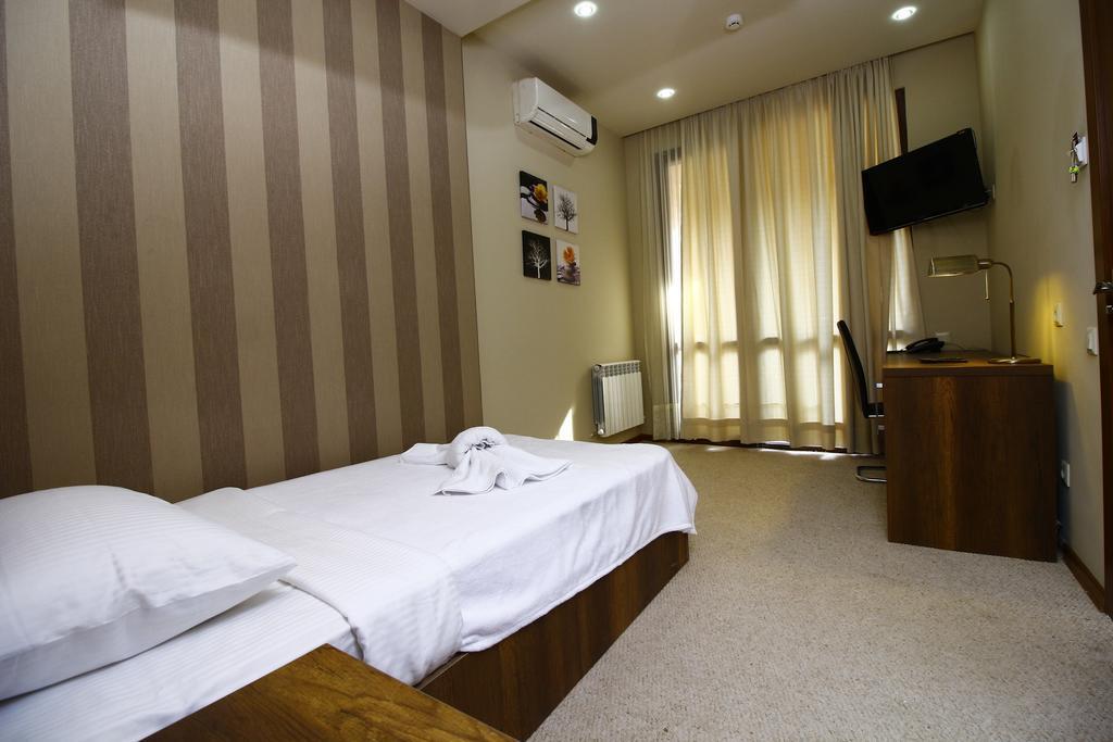 Sani Hotel Тбилиси Экстерьер фото