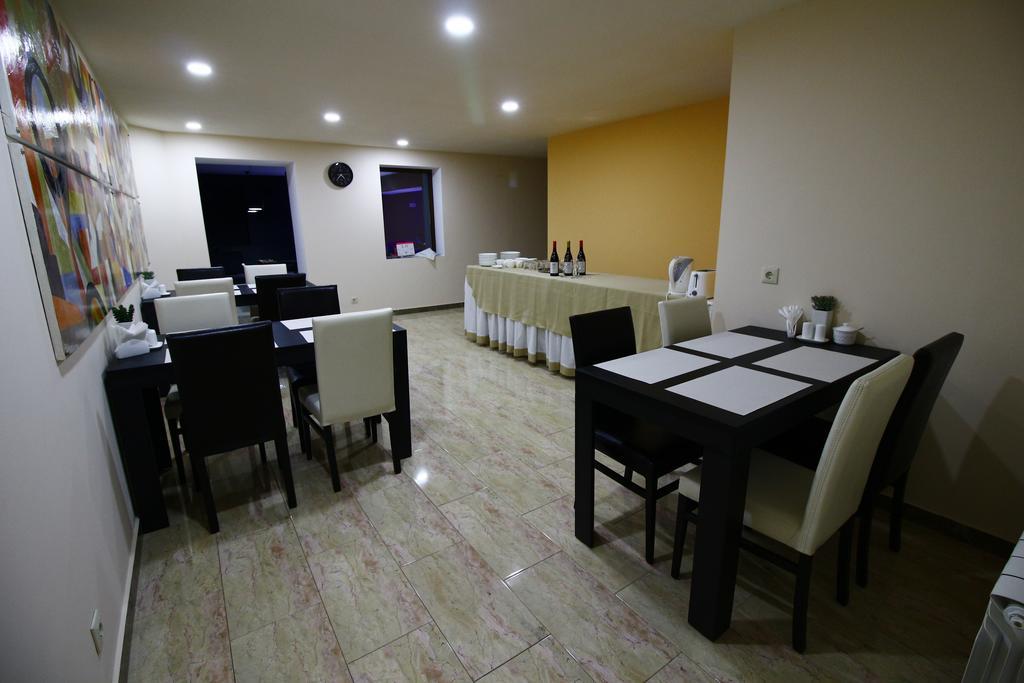 Sani Hotel Тбилиси Экстерьер фото