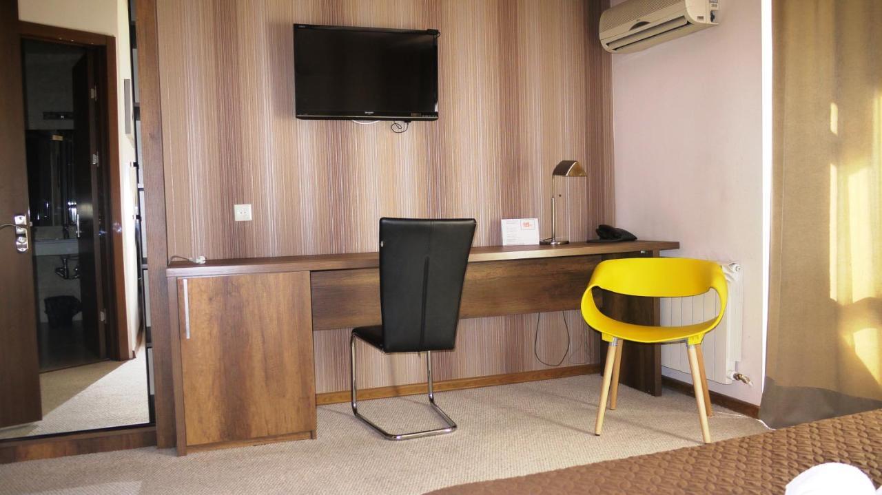 Sani Hotel Тбилиси Экстерьер фото